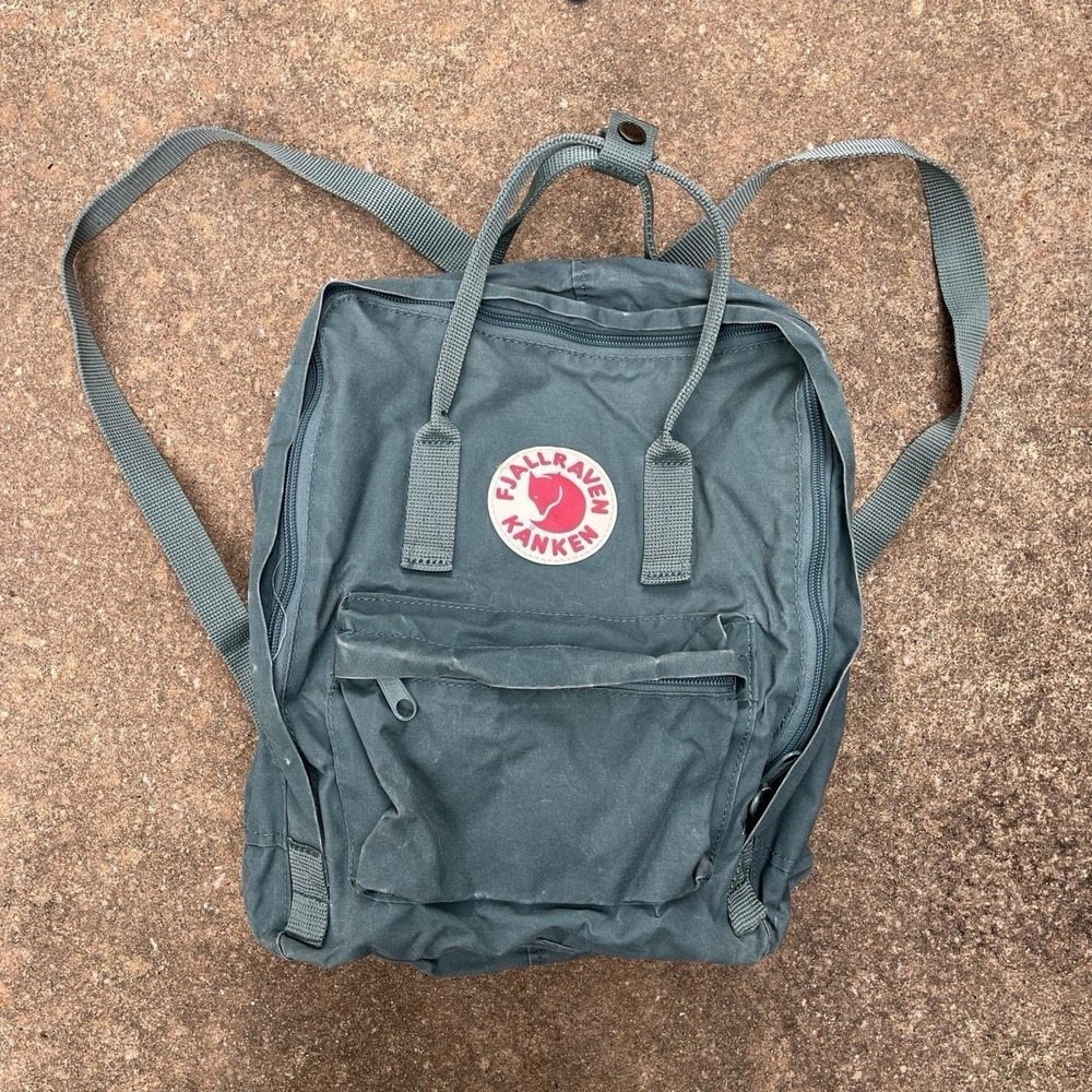 FJALLRAVEN KANKEN Classic Backpack Frost Green Water Resistant Laptop Bag Straps